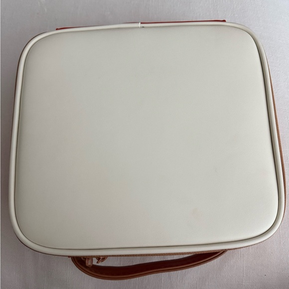 Bright Orange Makeup Organizer with Mirror - Picture 4 of 5